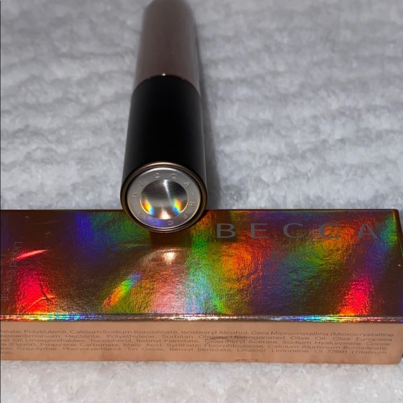 Becca lip gloss - Picture 5 of 8